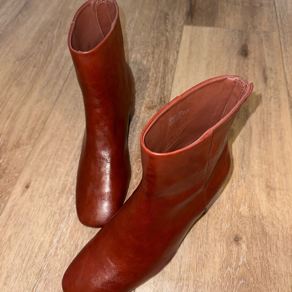 Brown leather Ankle Boots - Picture 3 of 9
